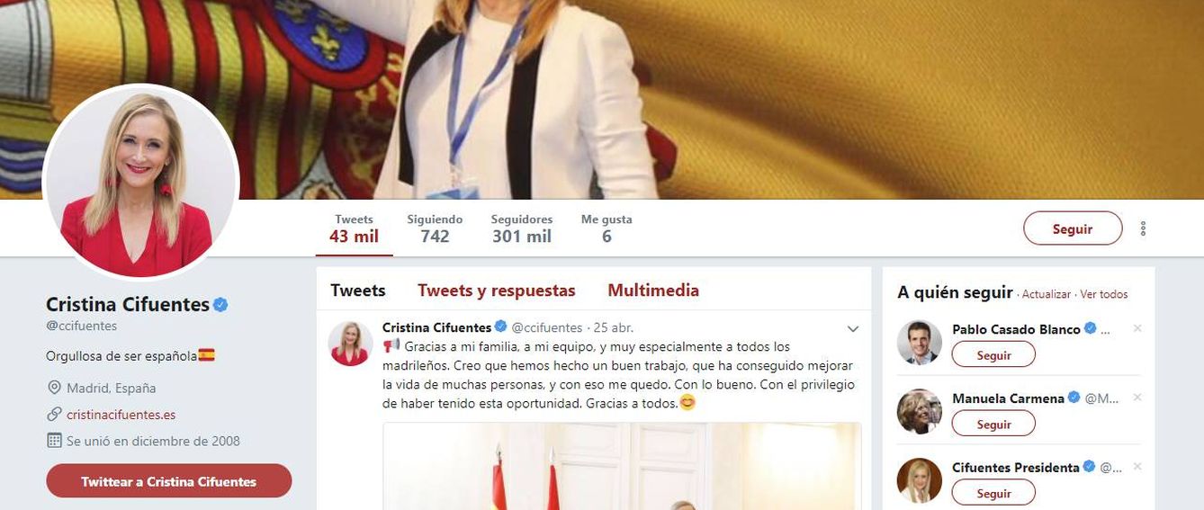La expresidenta madrileña ha cambiado también en su perfil de Twitter su información.