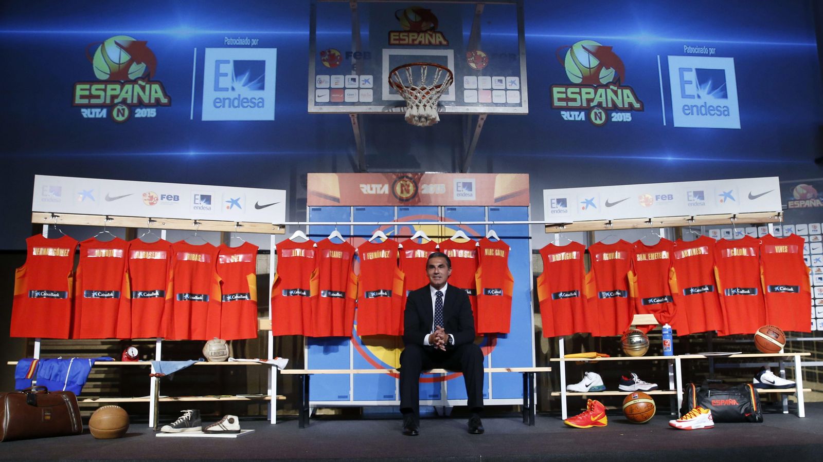 Foto: Sergio Scariolo convocó a Mirotic para el EuroBasket 2015 que se disputará en septiembre (EFE) 