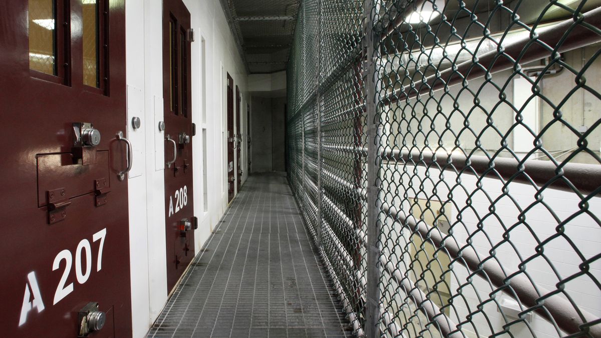 Amnistía Internacional insta a Biden a cerrar la prisión de Guantánamo