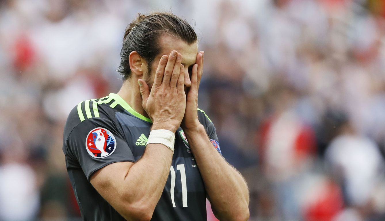 Gareth Bale, hundido tras la remontada de Inglaterra (Reuters)