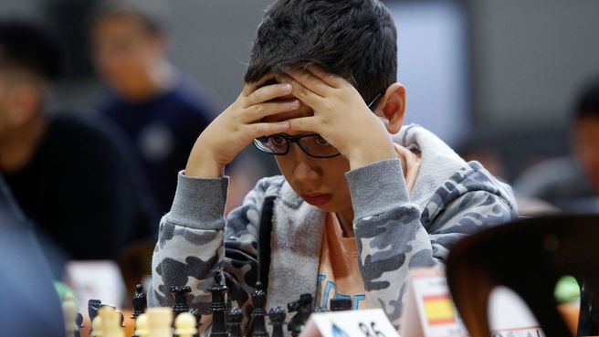 Foto de Faustino Oro, el joven prodigio del ajedrez