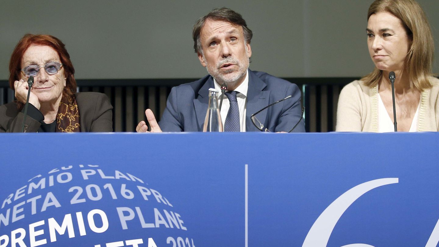 El presidente del Grupo Planeta, Josep Creuhera (c). (EFE)