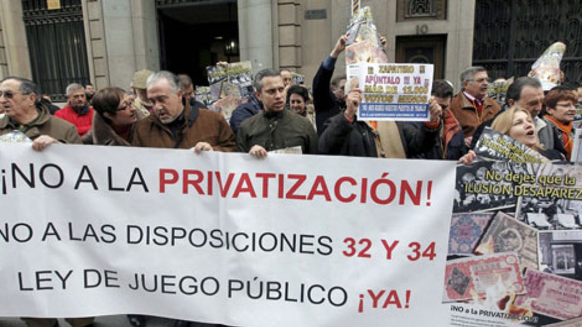 Loterías del Estado derrocha y contrata de forma irregular en plena privatización