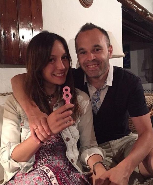 Foto: Iniesta y su esposa, Anna Ortiz (Instagram)