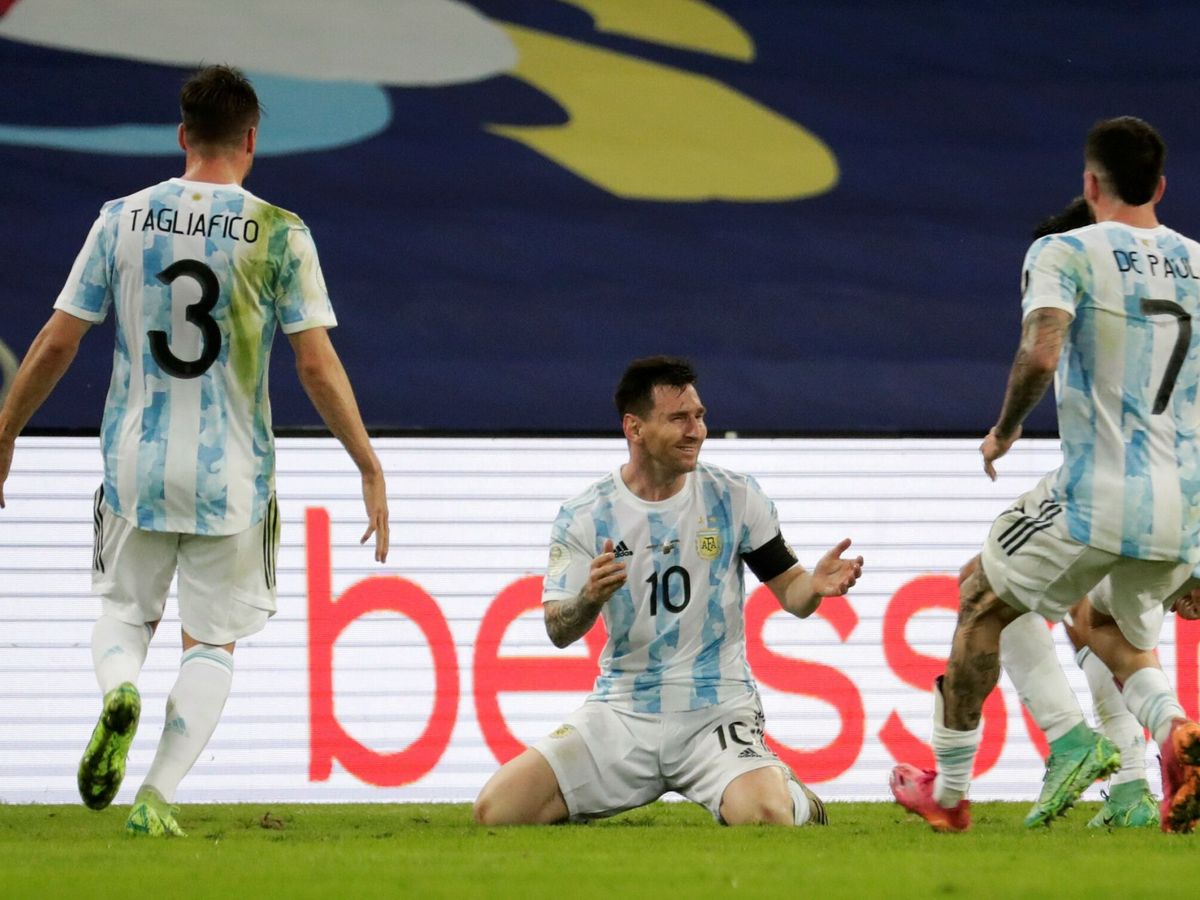 Foto: Messi llorando tras ser campeón con Argentina. (EFE)