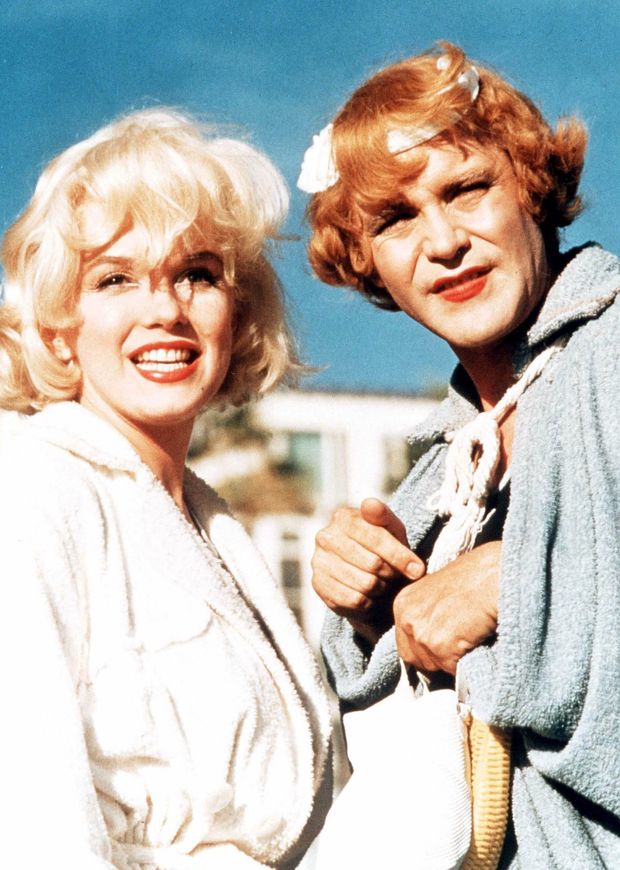 Marilyn Monroe y Jack Lemmon, en 'Con faldas y a lo loco'. (CP)