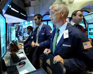 Wall Street se deja arrastrar por las caídas generalizadas y el Dow Jones pierde los 15.000