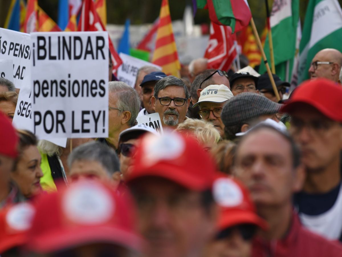 Foto: Manifestación de pensionistas en Madrid. (Europa Press/Fernando Sánchez)
