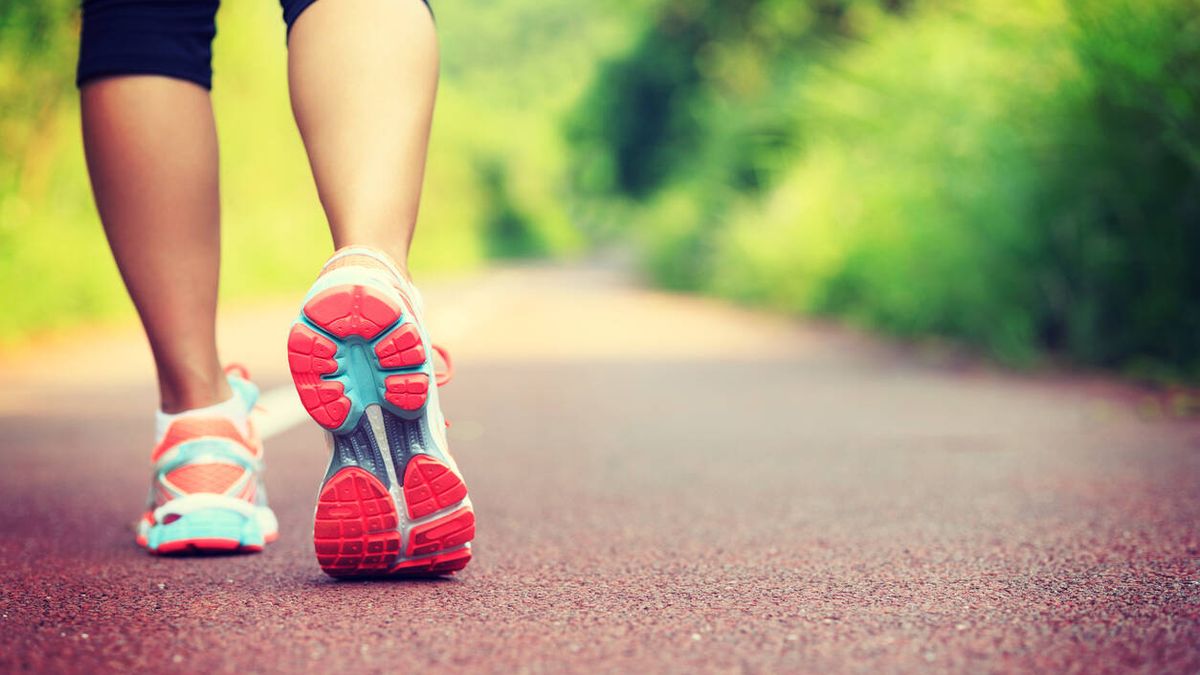 Los 7 buenos motivos para andar por las mañanas, según la ciencia 