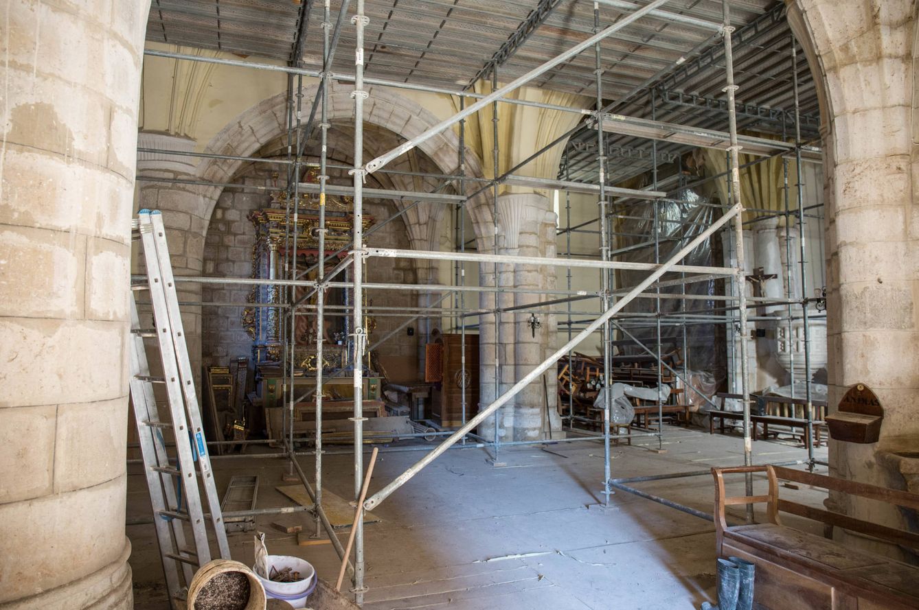 Interior de la iglesia de la Asunción de Nuestra Señora, en Arraya de Oca. (D. B.)