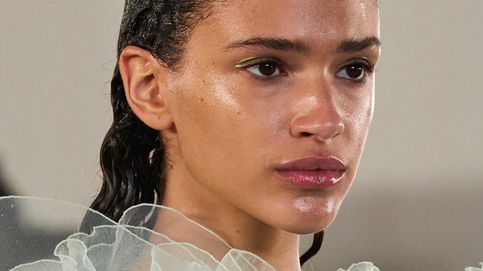 Maquillaje efecto cara mojada: así es el shower makeup viral en TikTok