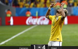 Neymar sigue honrando la '10' de Brasil y da fe a los anfitriones