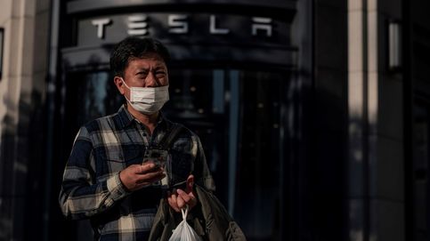 Tesla ofrece sacos de dormir a su plantilla en Shanghái para seguir produciendo