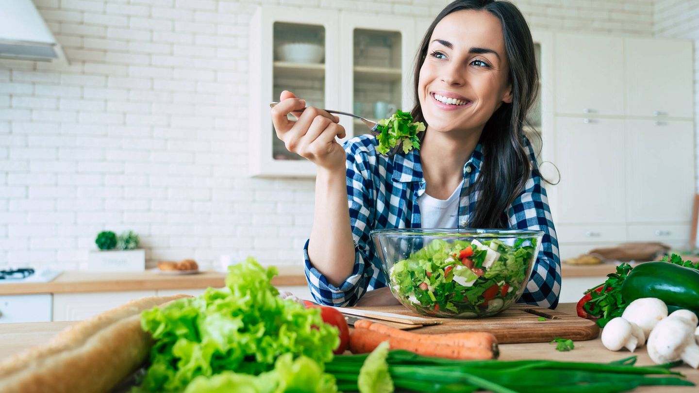 Es aconsejable que las personas que llevan una dieta vegana consulten a un experto en nutrición.
