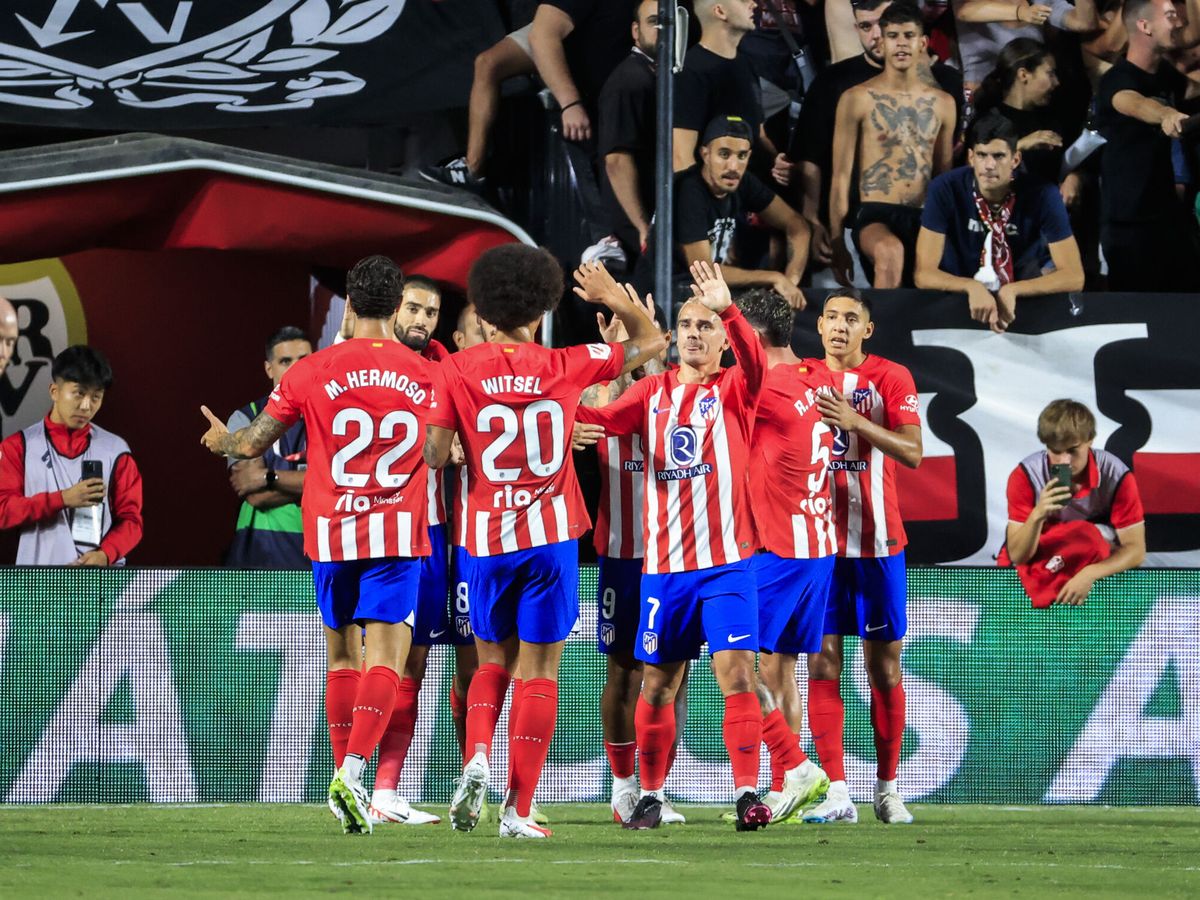 Foto: Los jugadores del Atlético de Madrid celebran un gol. (EFE/Zipi)
