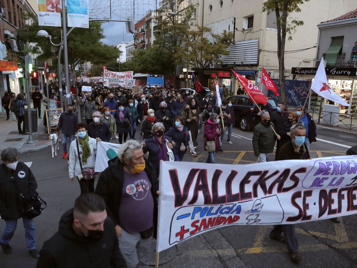 Foto: El espíritu reivindicativo de Vallecas sigue vivo años después de crearse los primeros movimientos vecinales. (EFE/Juanjo Martín)