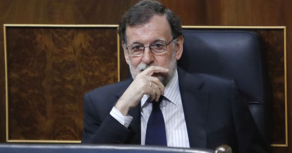 Foto: El presidente del Gobierno, Mariano Rajoy, durante la sesión de control al Gobierno. (Efe)