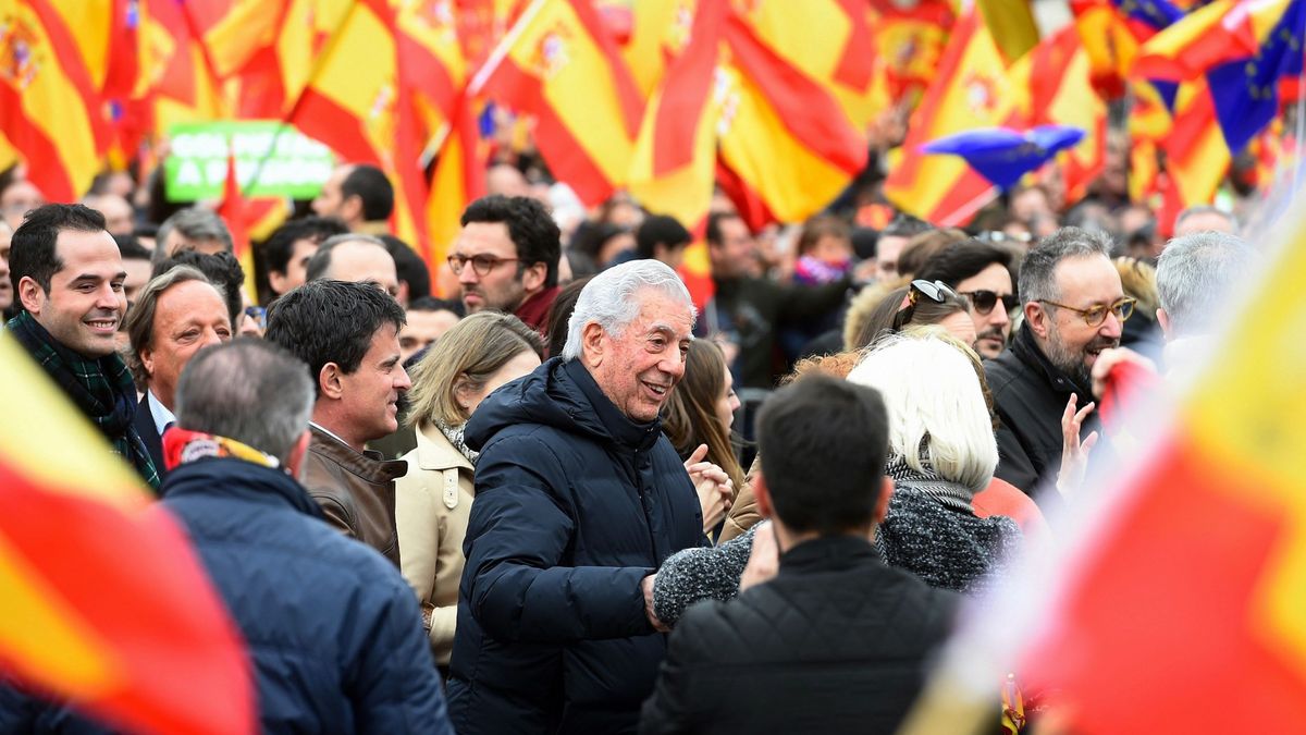 No faltó nadie: Adolfo Suárez y Vargas Llosa acudieron a la cita