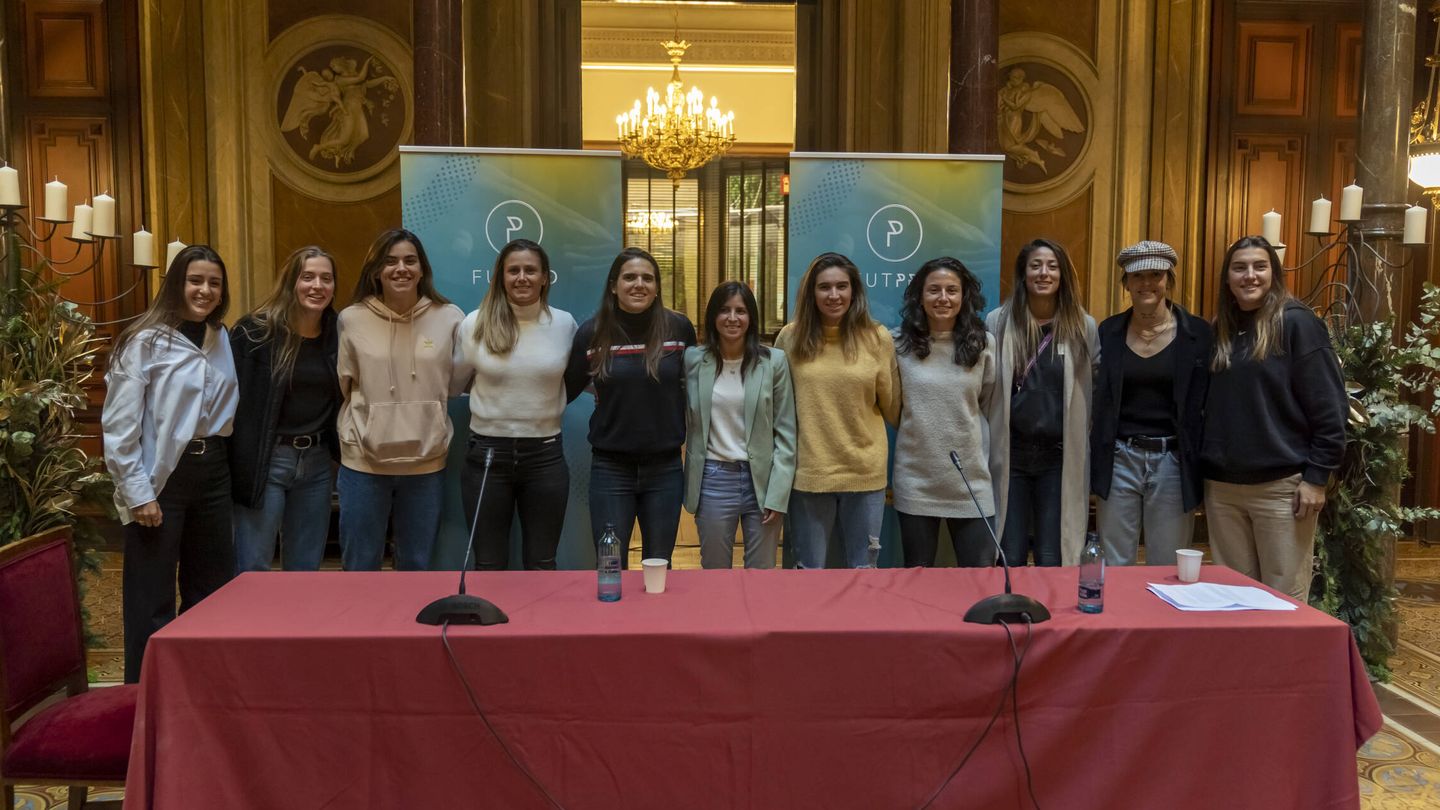 Las impulsoras de FutPro, el primer sindicato especializado en fútbol femenino, durante la presentación en el ICAB el pasado 1 de diciembre.