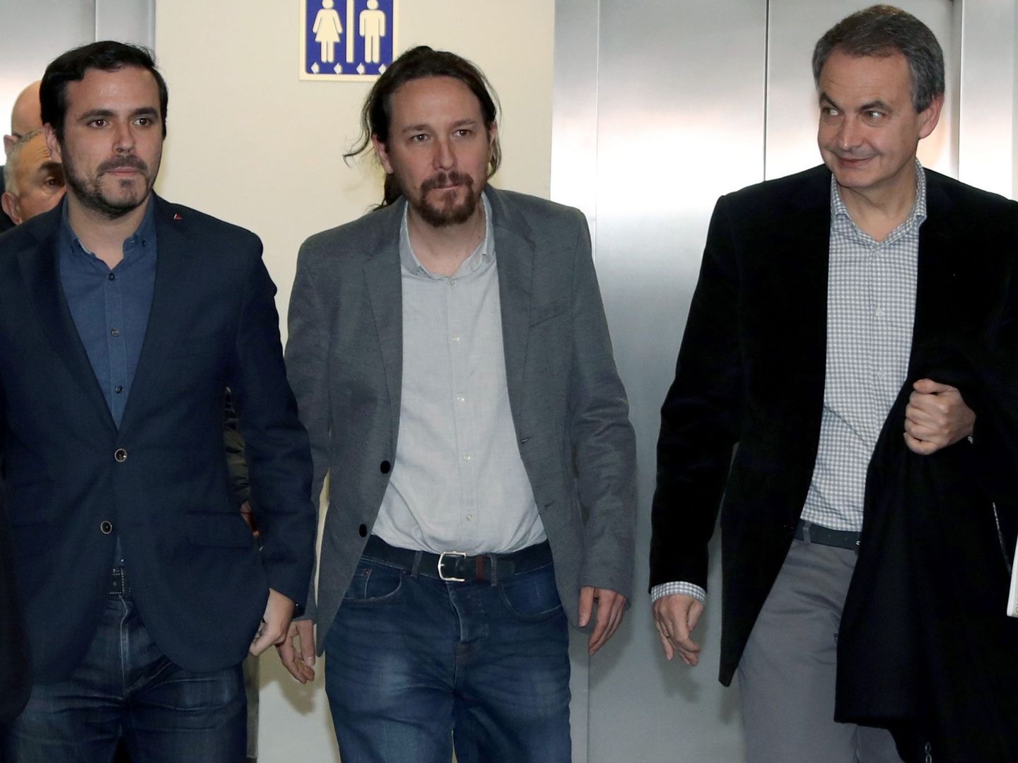 José Luis Rodríguez Zapatero (d), Pablo Iglesias (c) y Alberto Garzón. (EFE)