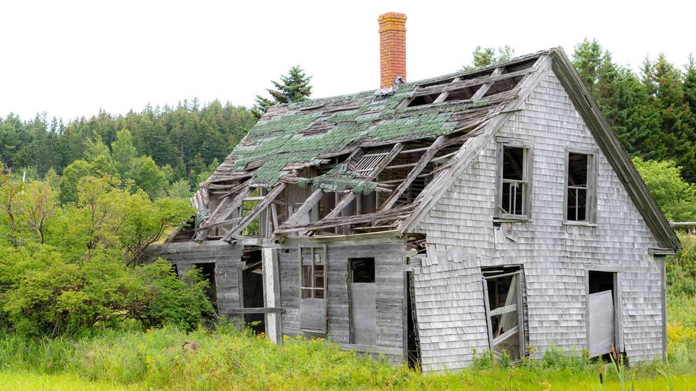 Foto: He comprado una casa en ruinas, ¿cómo debo declarar los gastos de demolición? (iStock)