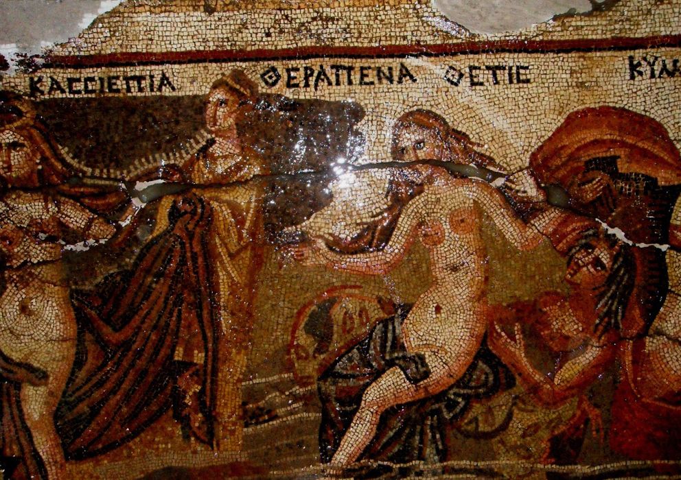 Foto: Uno de los 30 mosaicos bizantinos robados en la antigua ciudad de Apamea (Asociación para la Protección de la Arqueología Siria, APSA).