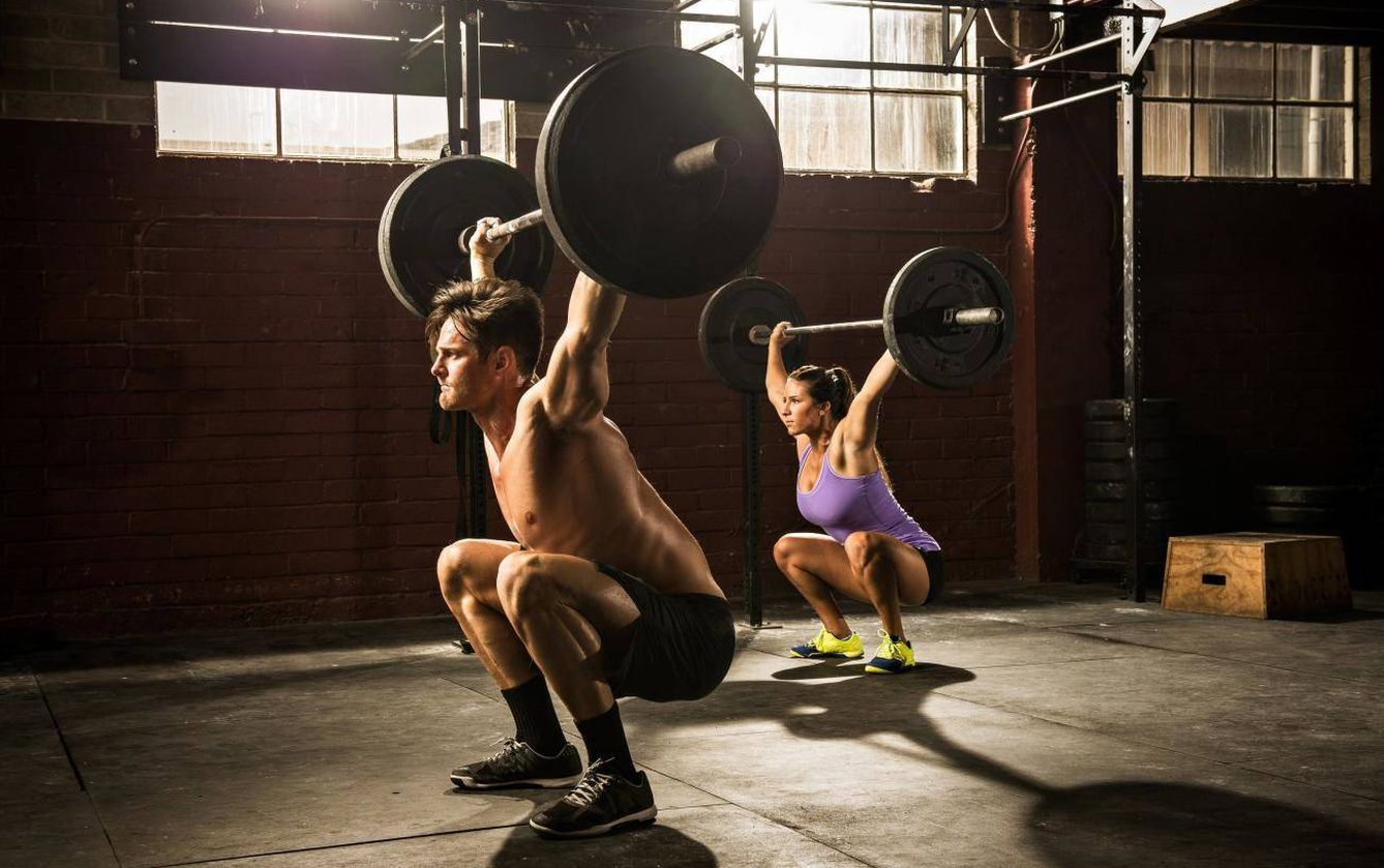 Al practicar CrossFit en pareja compararéis vuestros avances físicos y os marcaréis nuevos retos