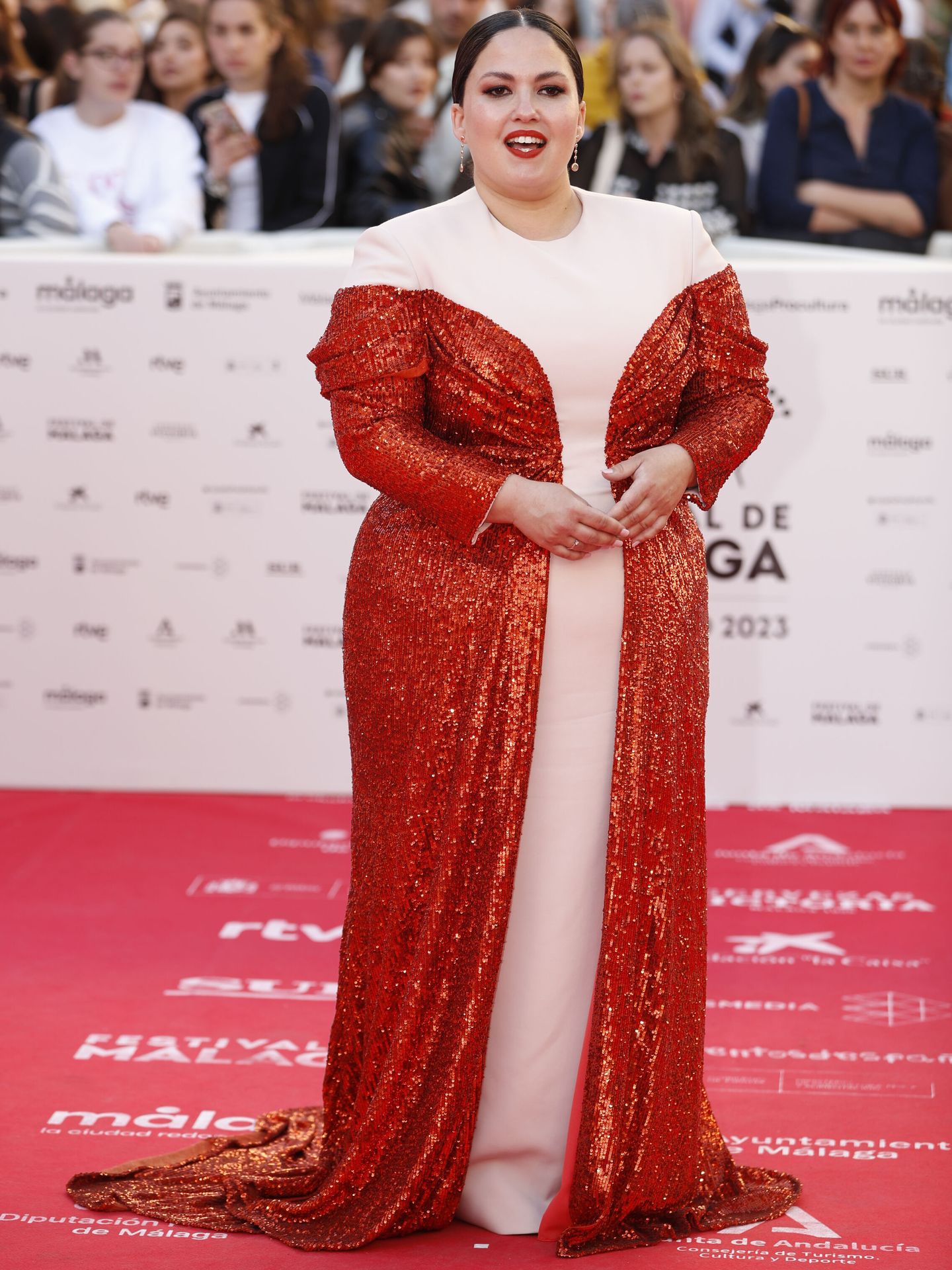 La actriz Laura Galán posa a su llegada a la gala de clausura del Festival de Cine en Español de Málaga. (EFE/Jorge Zapata) 