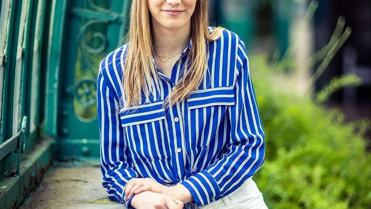 Eleonore de Bélgica cumple 15 años y estrena fotos oficiales con camisa de Zara