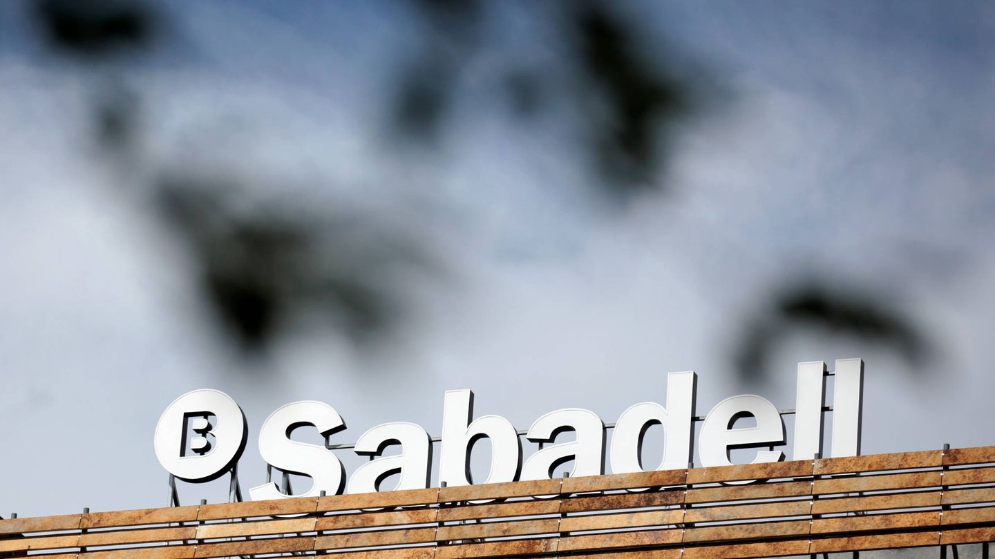 Oficina del Banco Sabadell en Madrid. (Reuters)