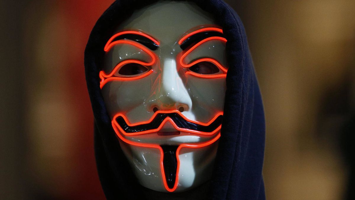 Absueltos los tres acusados de pertenecer a la "cúpula" española de Anonymous
