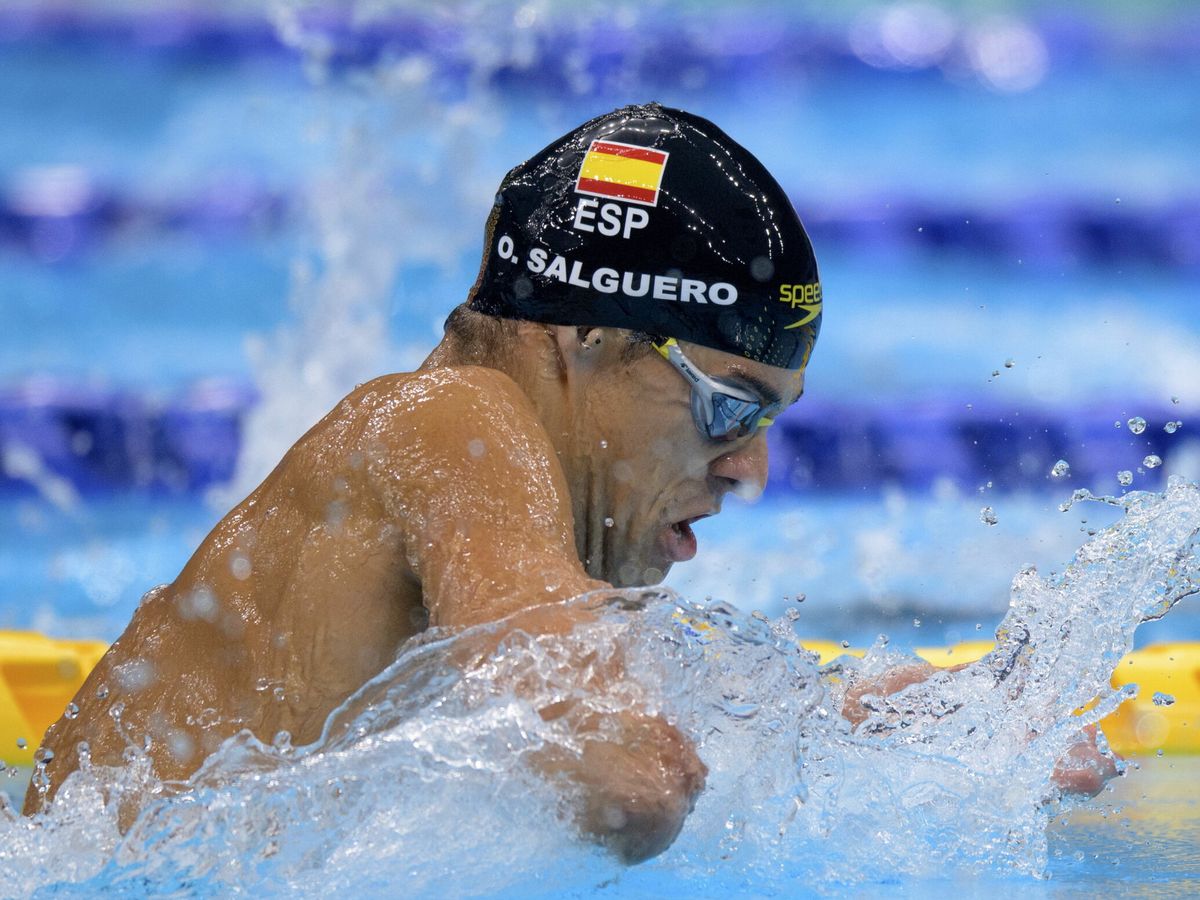 Foto: Óscar Salguero consigue plata en 100 metros braza (EFE)