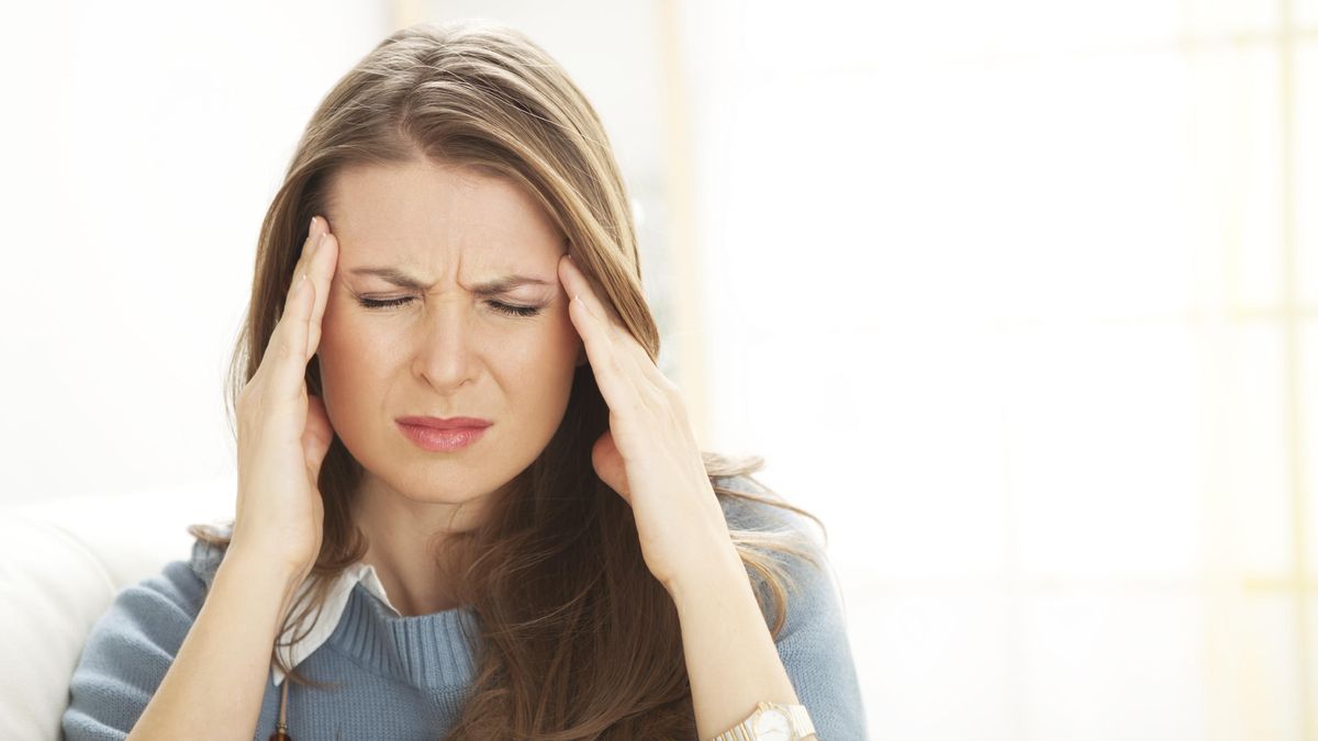 El estrés y la vida sedentaria pueden aumentar la frecuencia de las migrañas