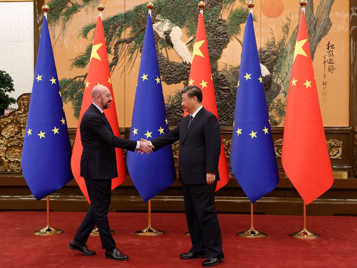 Foto: Charles Michel, presidente del Consejo Europeo, y el presidente chino Xi Jinping, el 1 de diciembre. REUTERS
