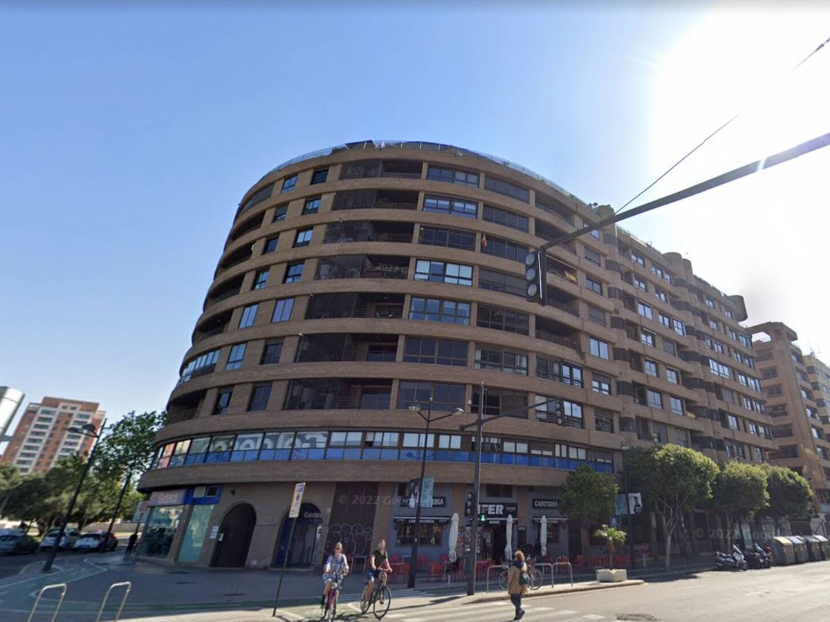 Foto: La sede de Gedesco en Valencia, ya sin el logo en la fachada superior. (Google)