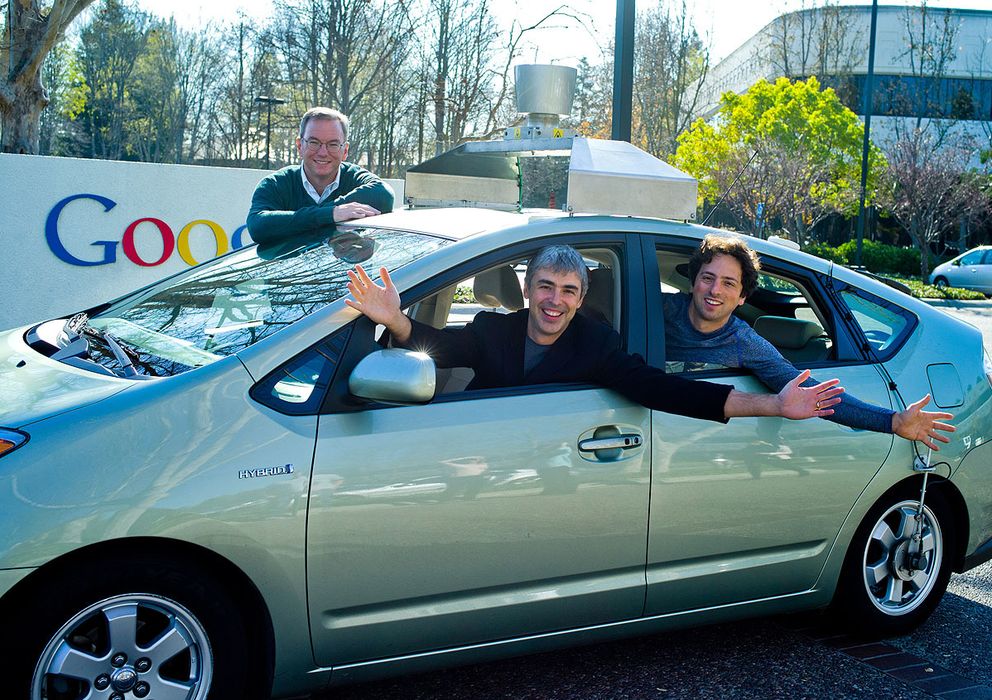 Foto: Eric Schmidt (presidente ejecutivo), Larry Page (CEO y cofundador) y Sergy Brin (cofundador).