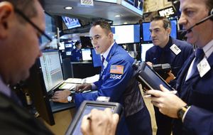 Wall Street se decae con las tecnológicas en caída libre