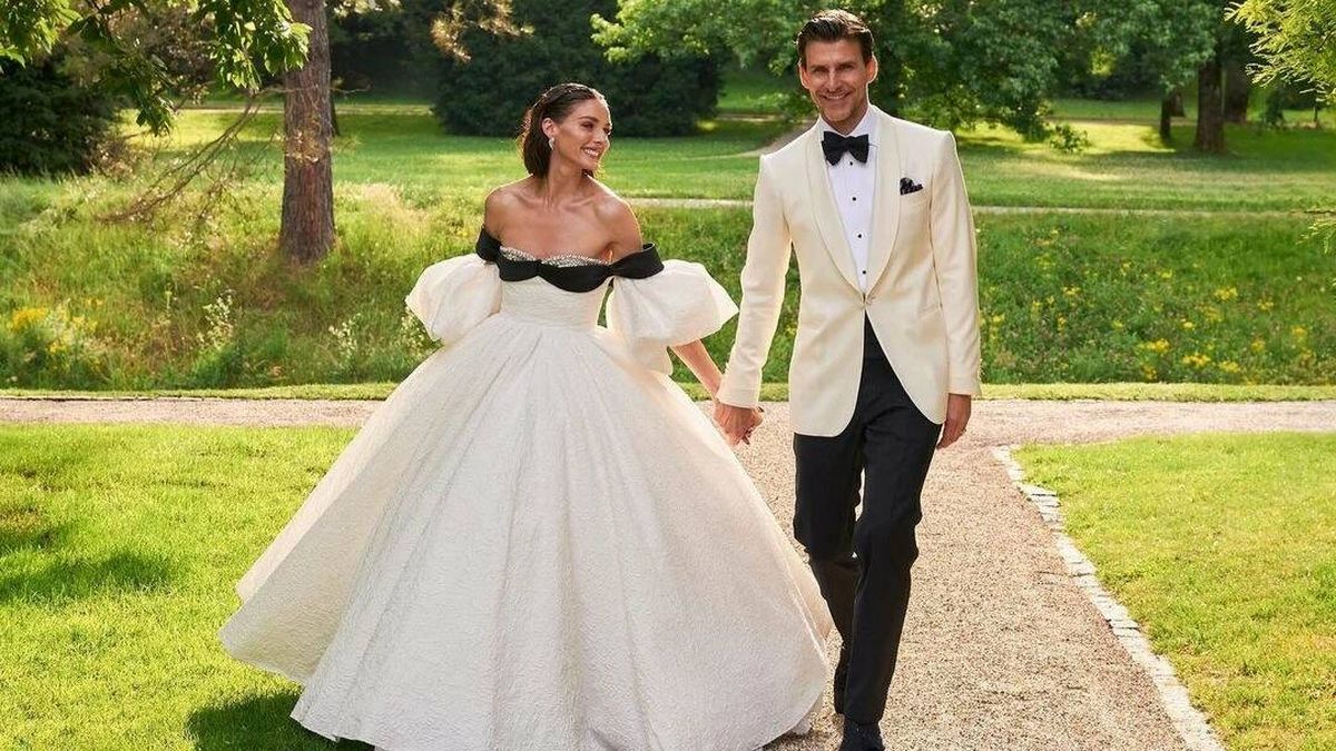 Olivia Palermo celebra sus bodas de aluminio con un despliegue de estilo: dos vestidos de novia y dos looks de invitada