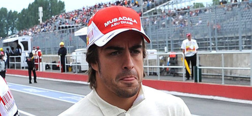 Foto: Fernando Alonso carga contra la FIA: "Si respetas las banderas amarillas quedas noveno y si no, segundo"