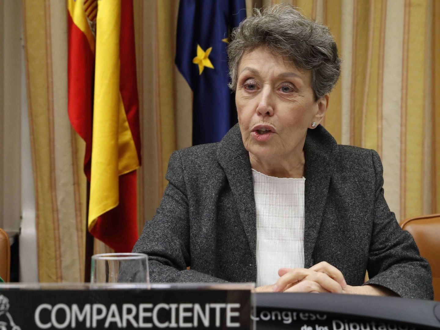 Rosa María Mateo llamó a la oposición después de cambiar la fecha del debate. (EFE)