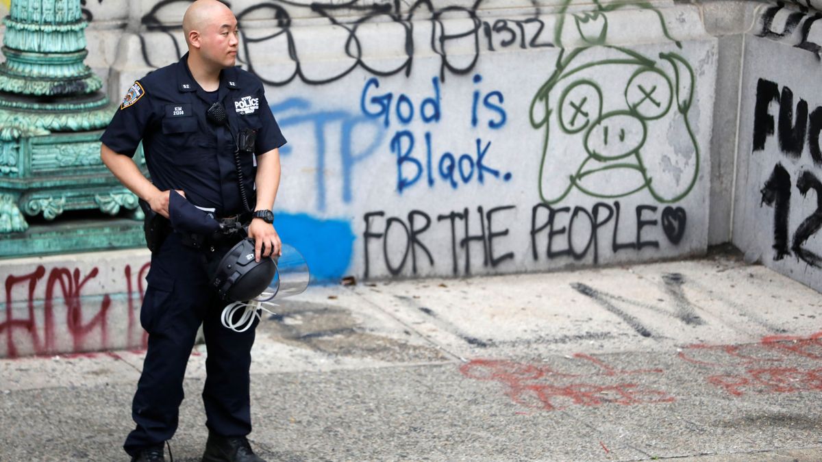 Confesiones de un policía de Nueva York: "Tengo miedo de hacer mi trabajo"
