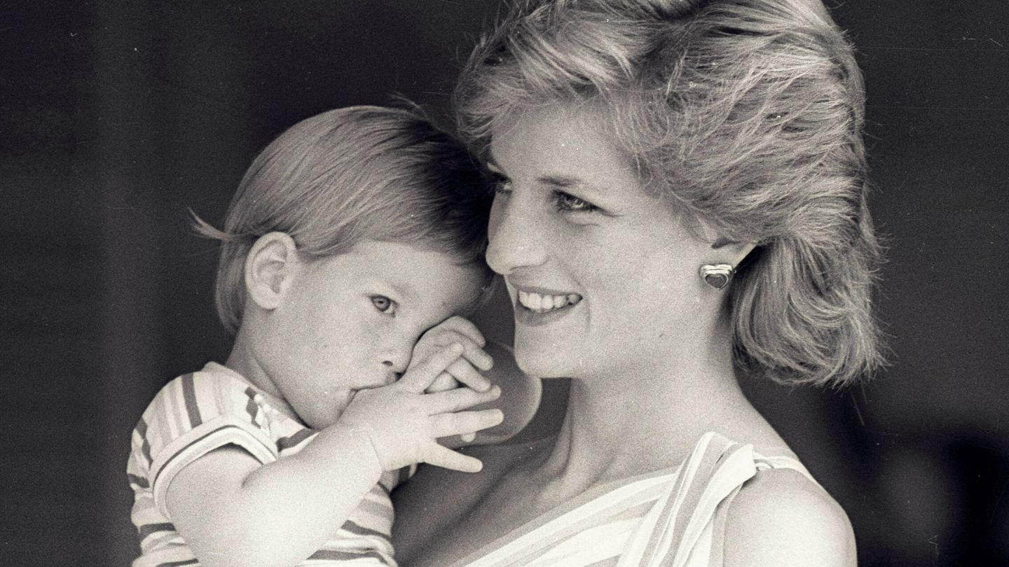 Harry y Diana. (Reuters)