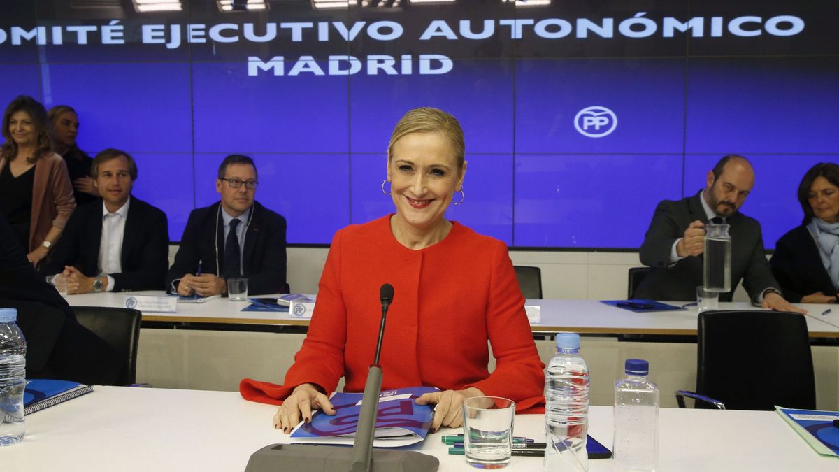 Cifuentes despide a Esperanza Aguirre y anuncia "un PP en Madrid nuevo y distinto"