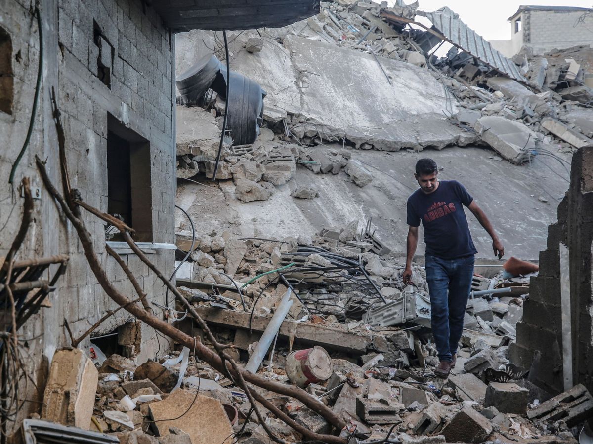 Foto: Una casa destruida tras los bombardeos en Gaza. (EFE) 