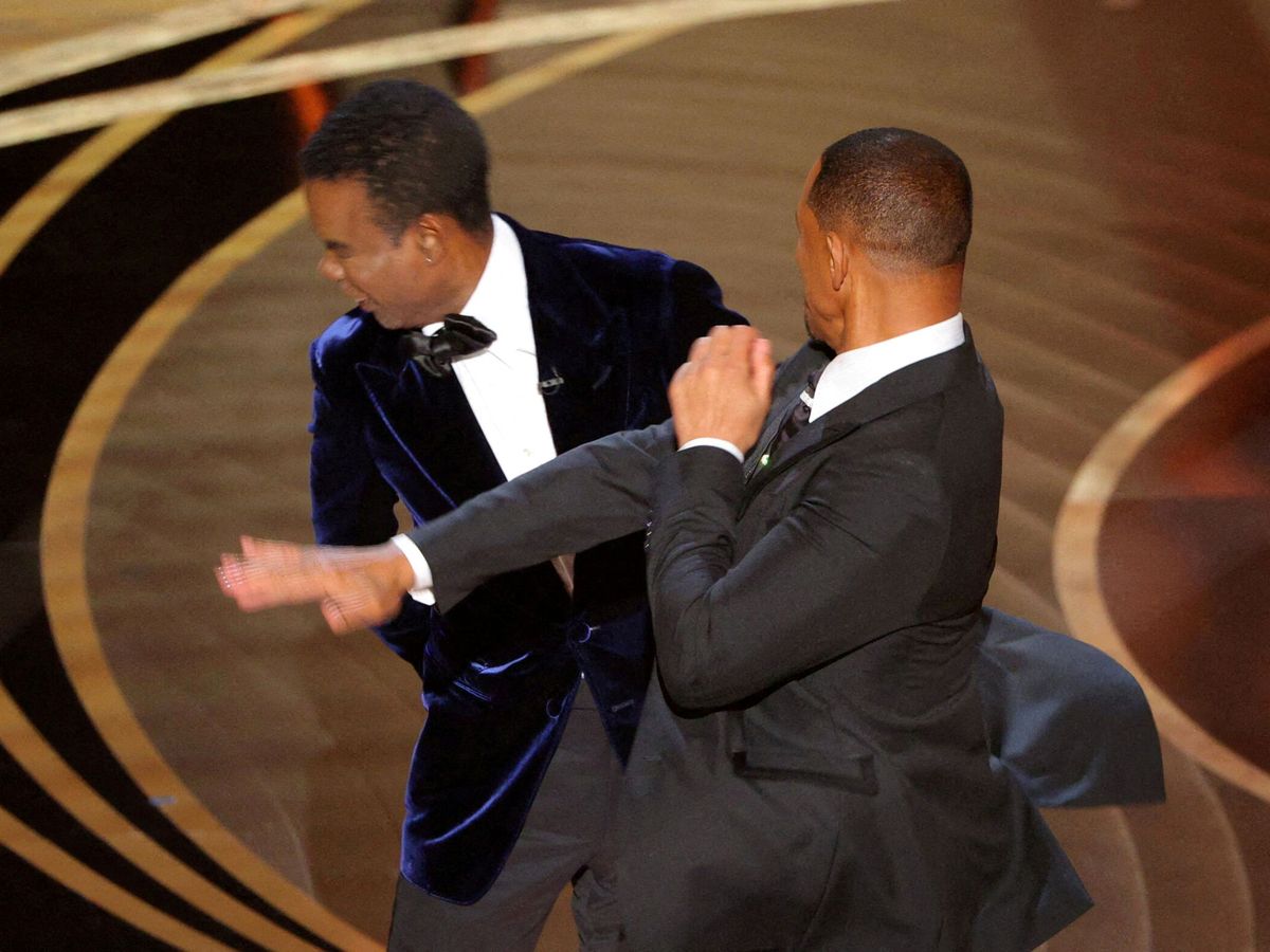 Foto: La bofetada de Will Smith a Chris Rock fue lo más comentado de los Oscar el año pasado (REUTERS/Brian Snyder)