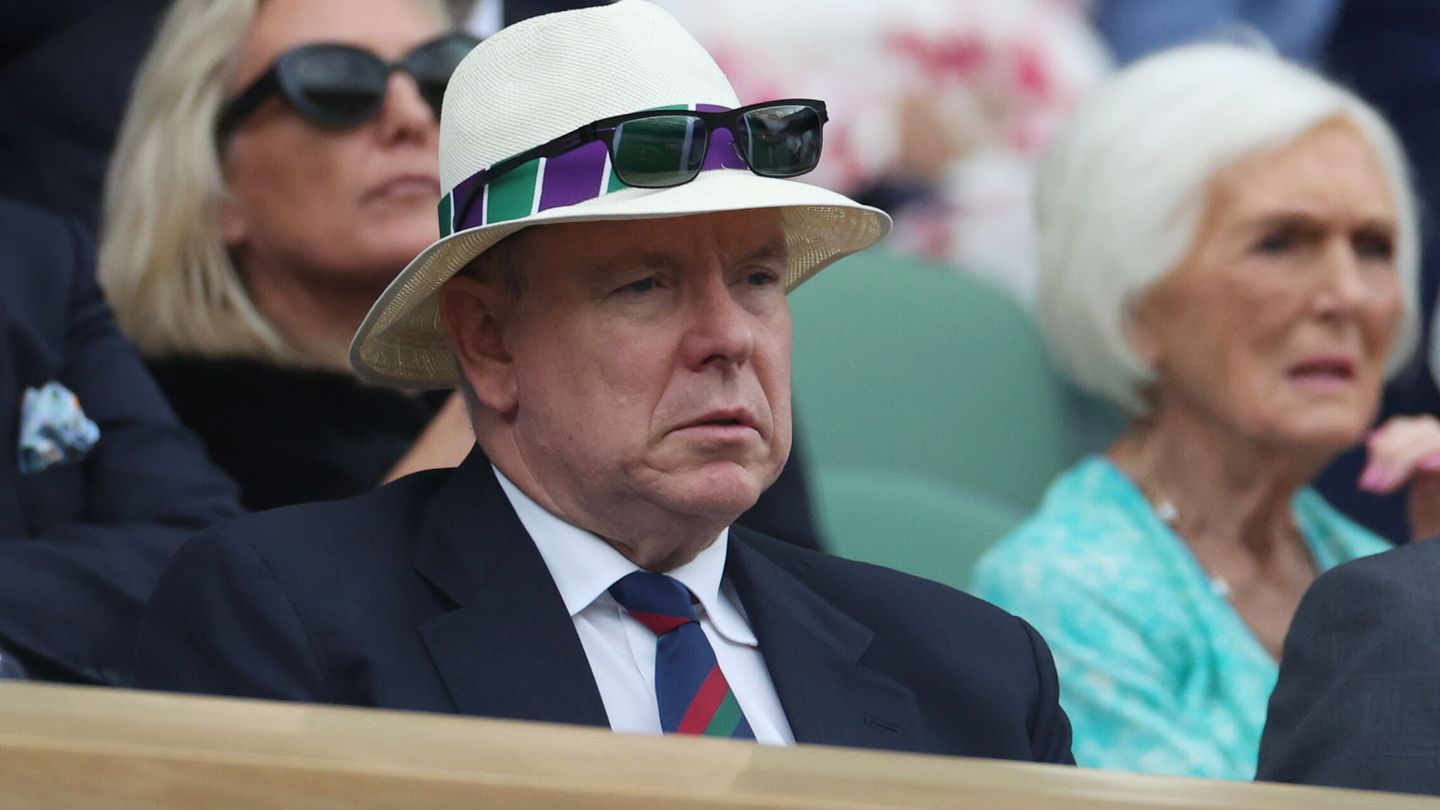 El príncipe Alberto, en su reciente visita a Wimbledon. (Reuters)