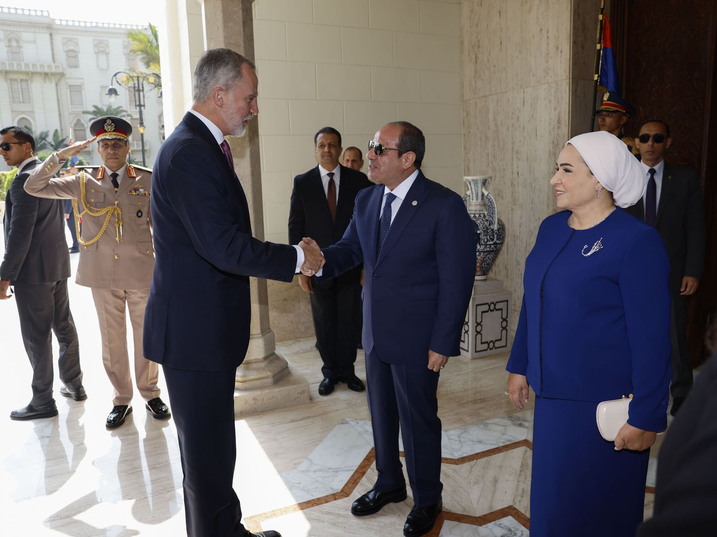 Quién es Entissar Amer, la primera dama de Egipto que hoy comparte ...