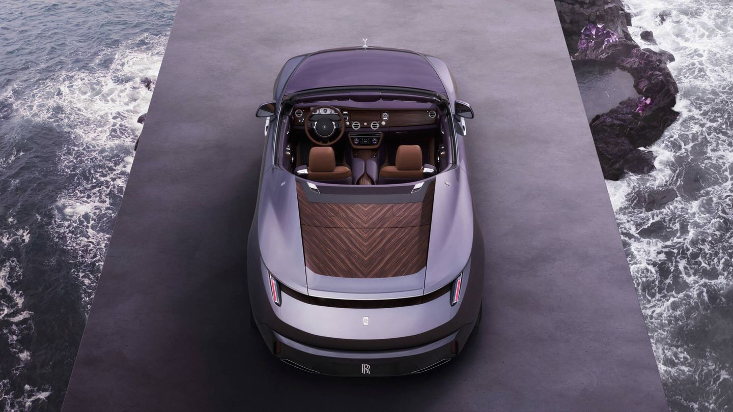 El Amethyst Droptail tiene la superficie de madera más extensa de la historia de Rolls-Royce.