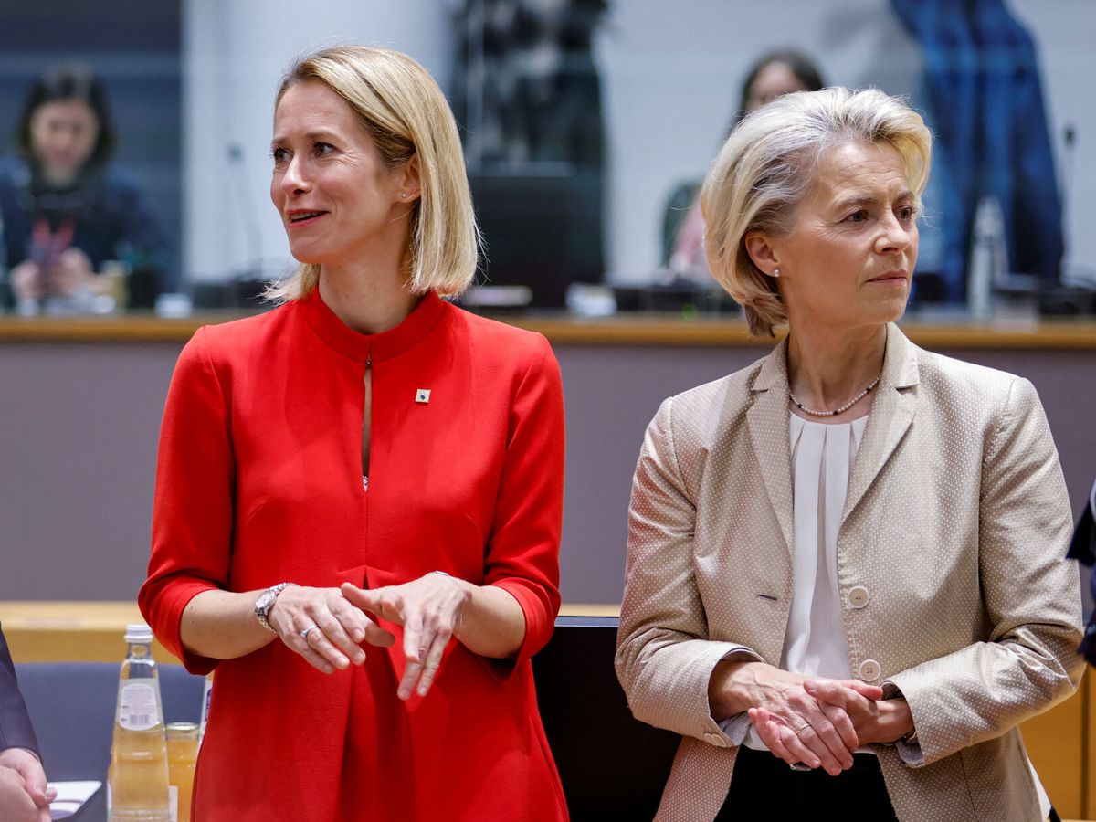 Foto: Kaja Kallas junto a Ursula Von der Layen en un Consejo Europeo. (Reuters/Johanna Geron)