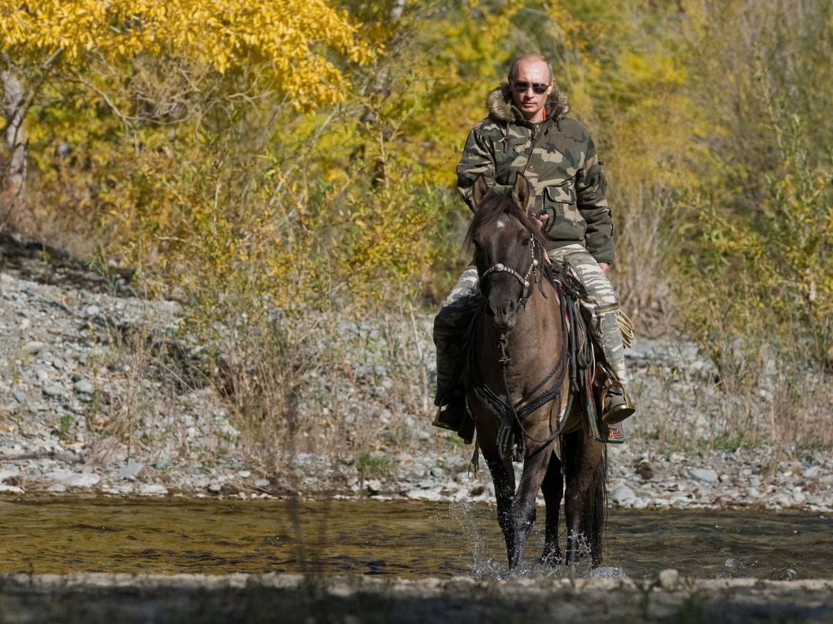 Foto: Vladímir Putin, a lomos de un caballo en una imagen de archivo. (Reuters/Ria Novosti)